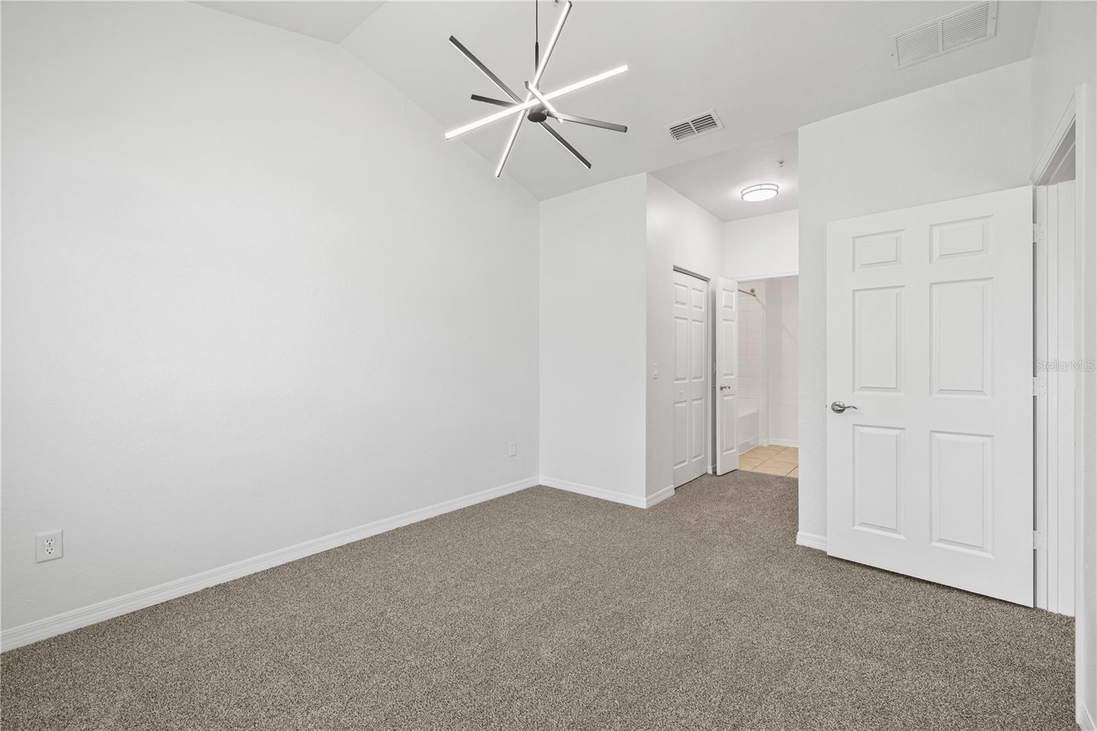 ESTATES/PK CENTRAL CONDO - Residential Lease
