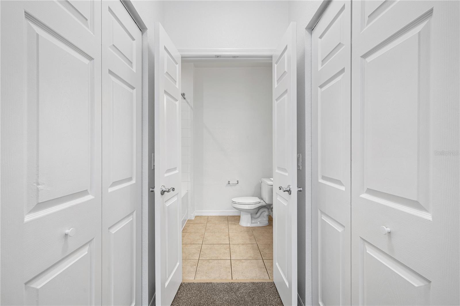 ESTATES/PK CENTRAL CONDO - Residential Lease