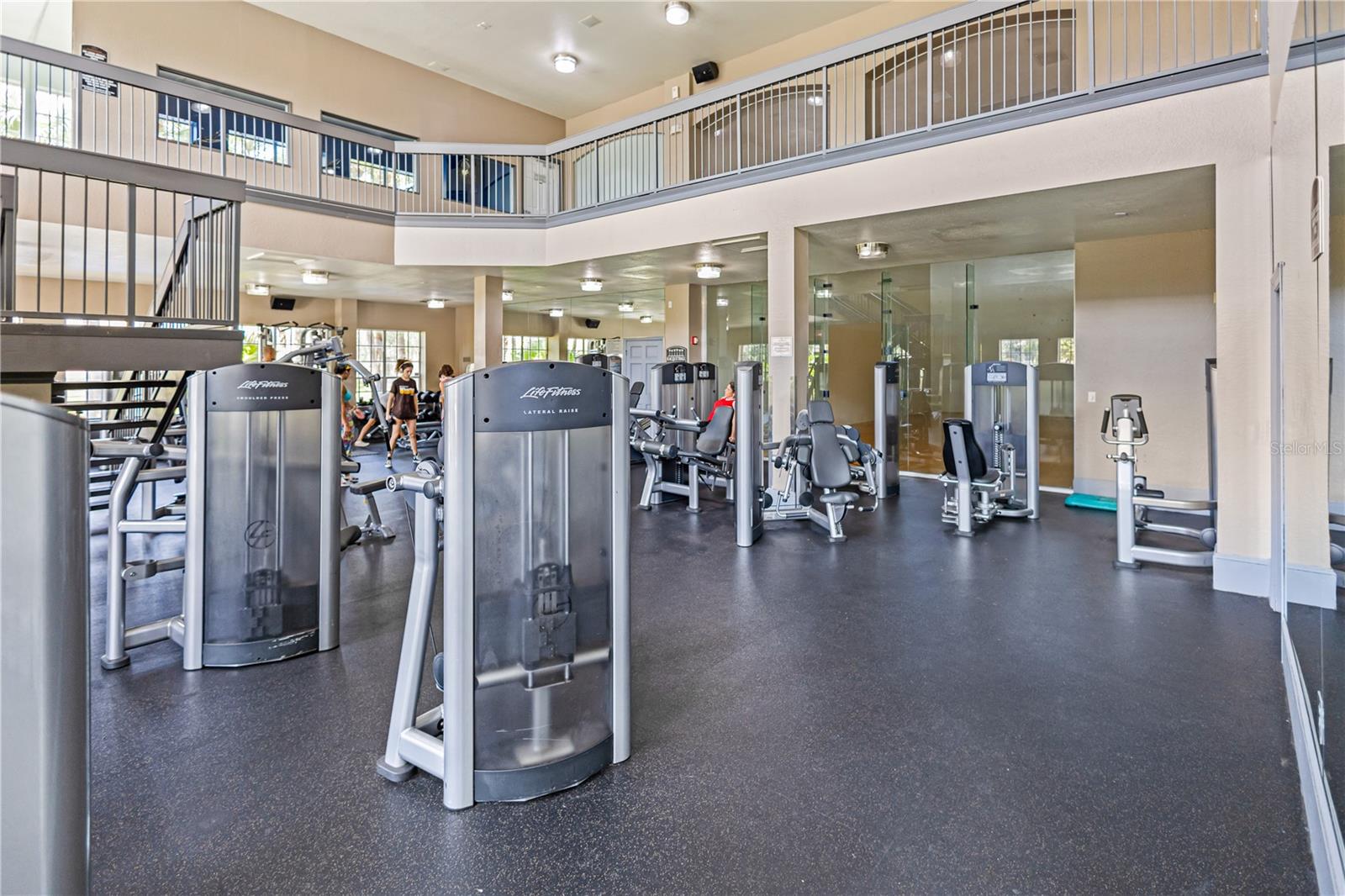 ESTATES/PK CENTRAL CONDO - Residential Lease