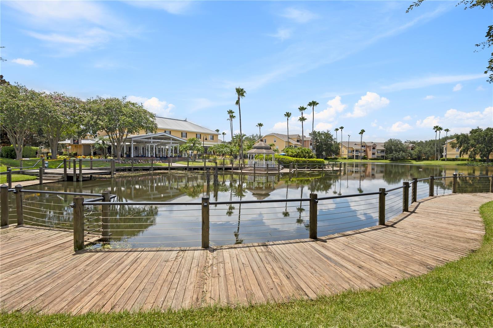 ESTATES/PK CENTRAL CONDO - Residential Lease