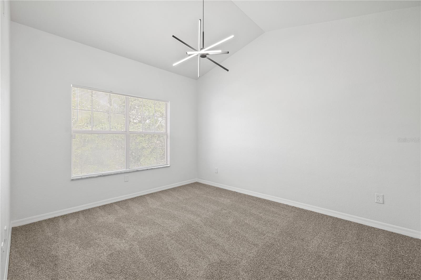 ESTATES/PK CENTRAL CONDO - Residential Lease