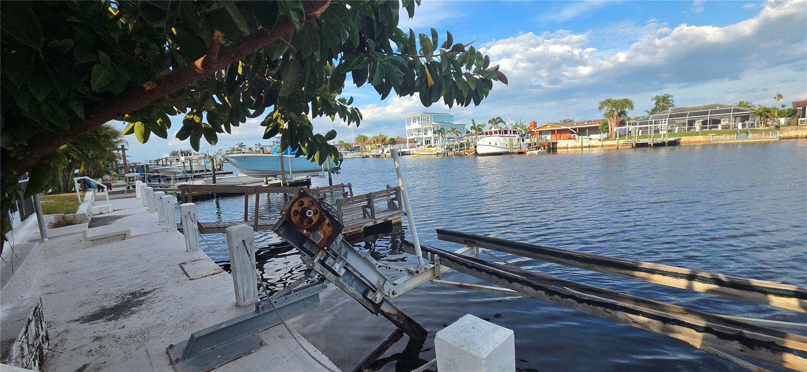 FLOR A MAR - Residential