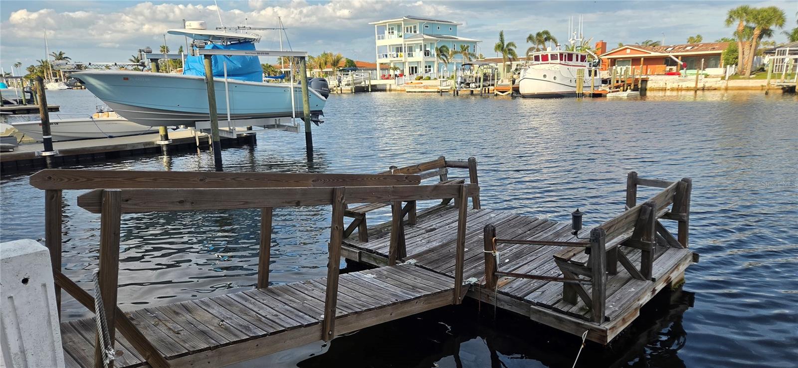 FLOR A MAR - Residential