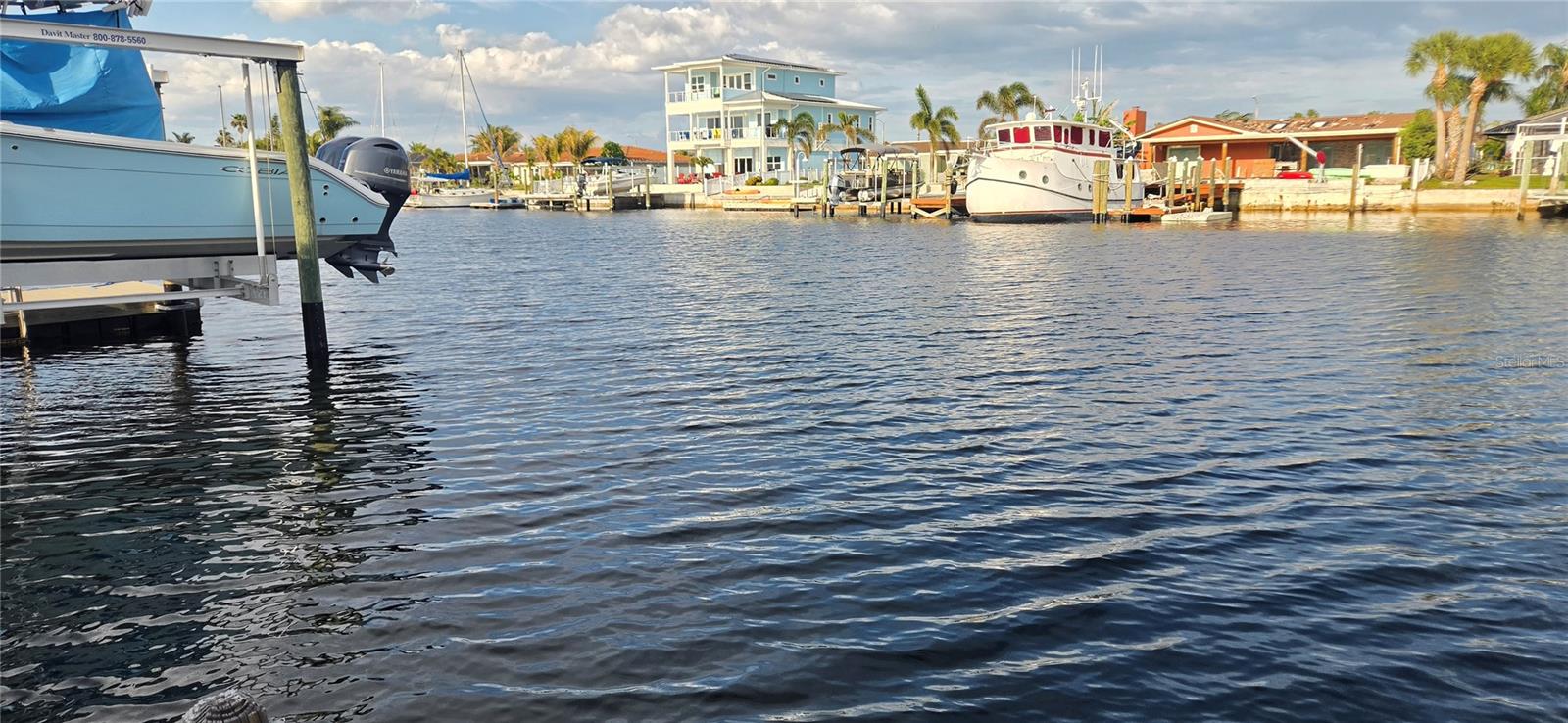 FLOR A MAR - Residential