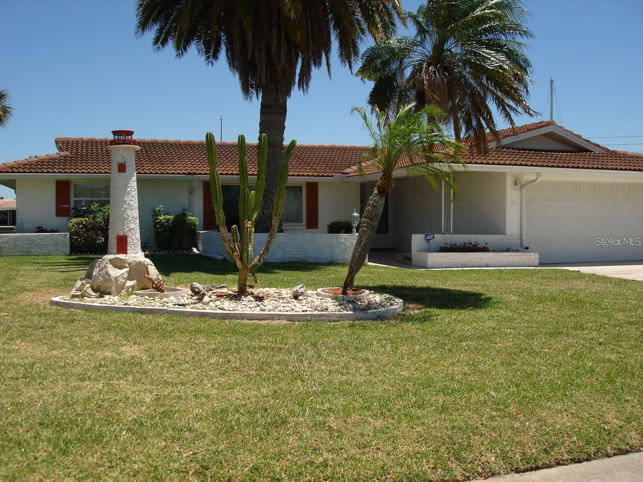 FLOR A MAR - Residential