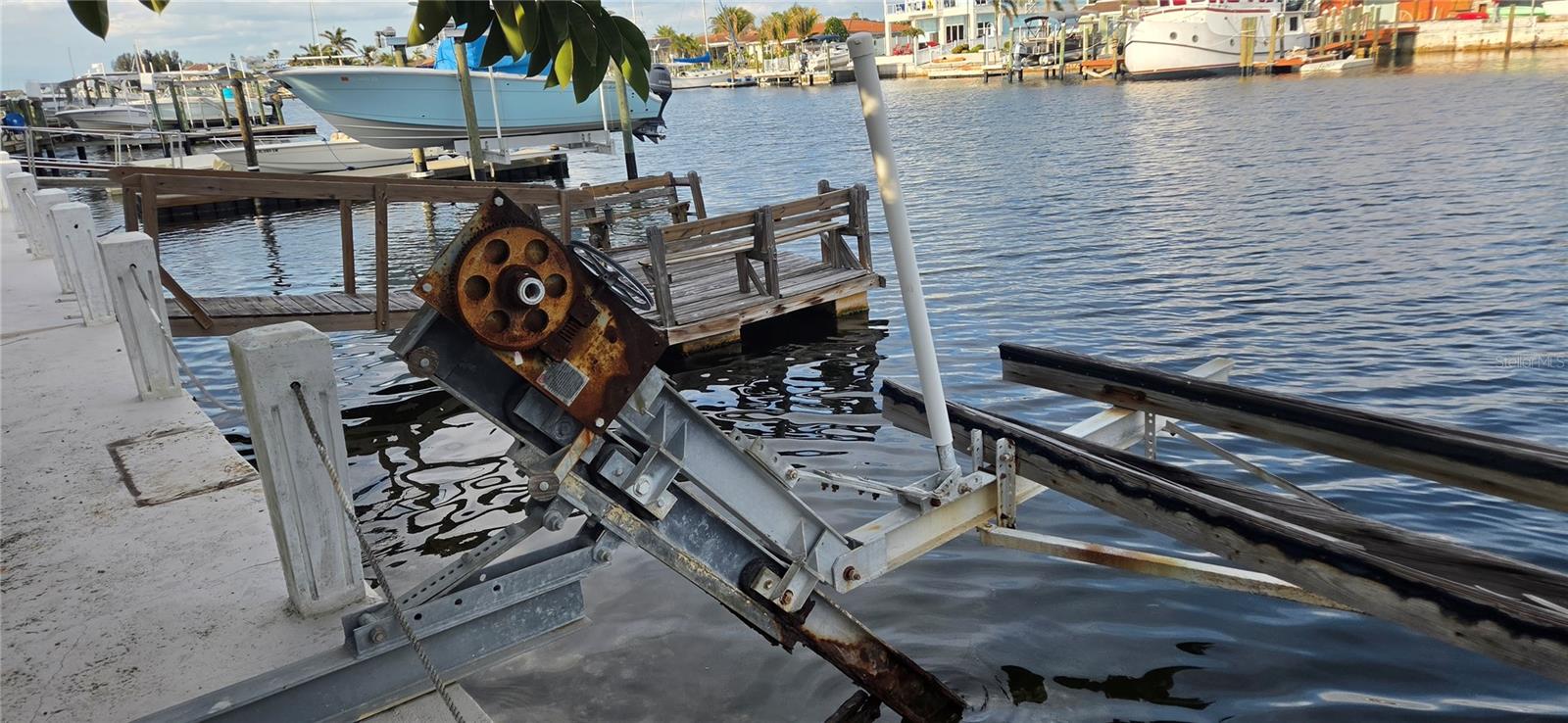 FLOR A MAR - Residential