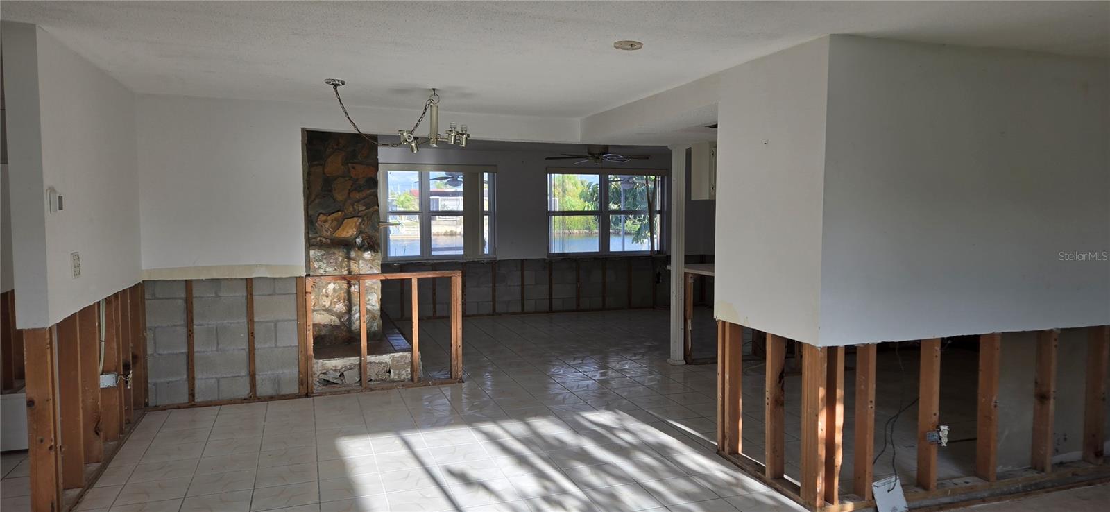 FLOR A MAR - Residential