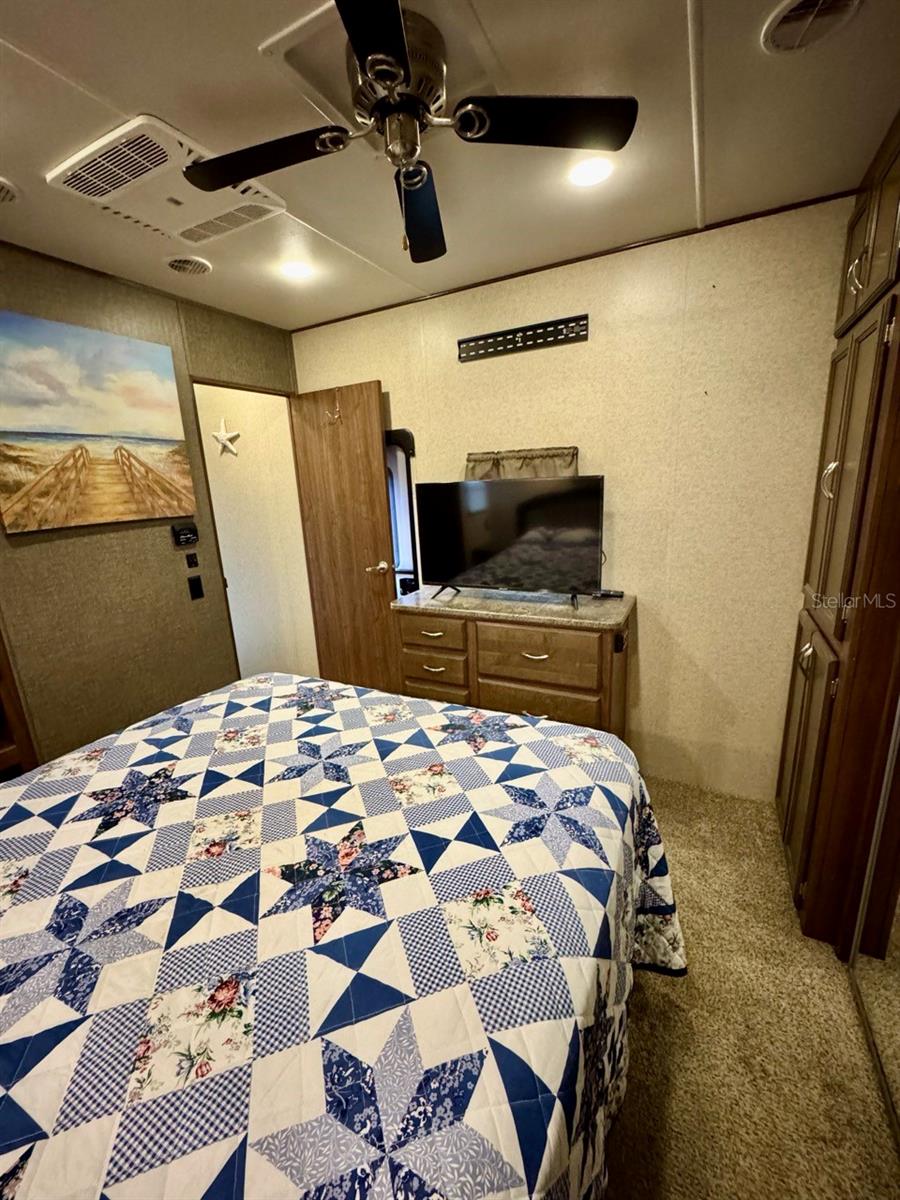 SALT SPRINGS RESORT CONDOMINIUM - Land