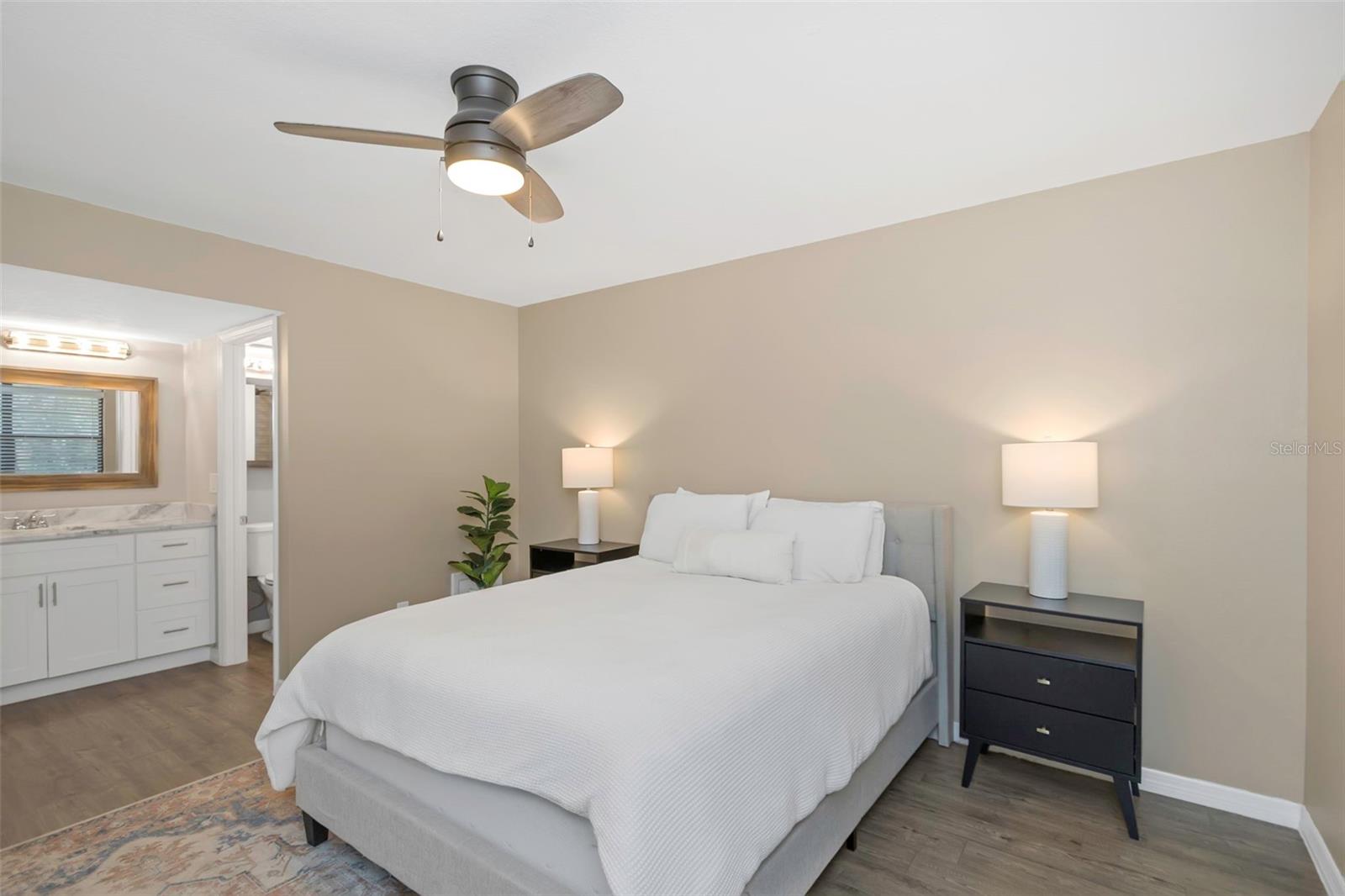 IMPERIAL OAKS CONDO - Residential