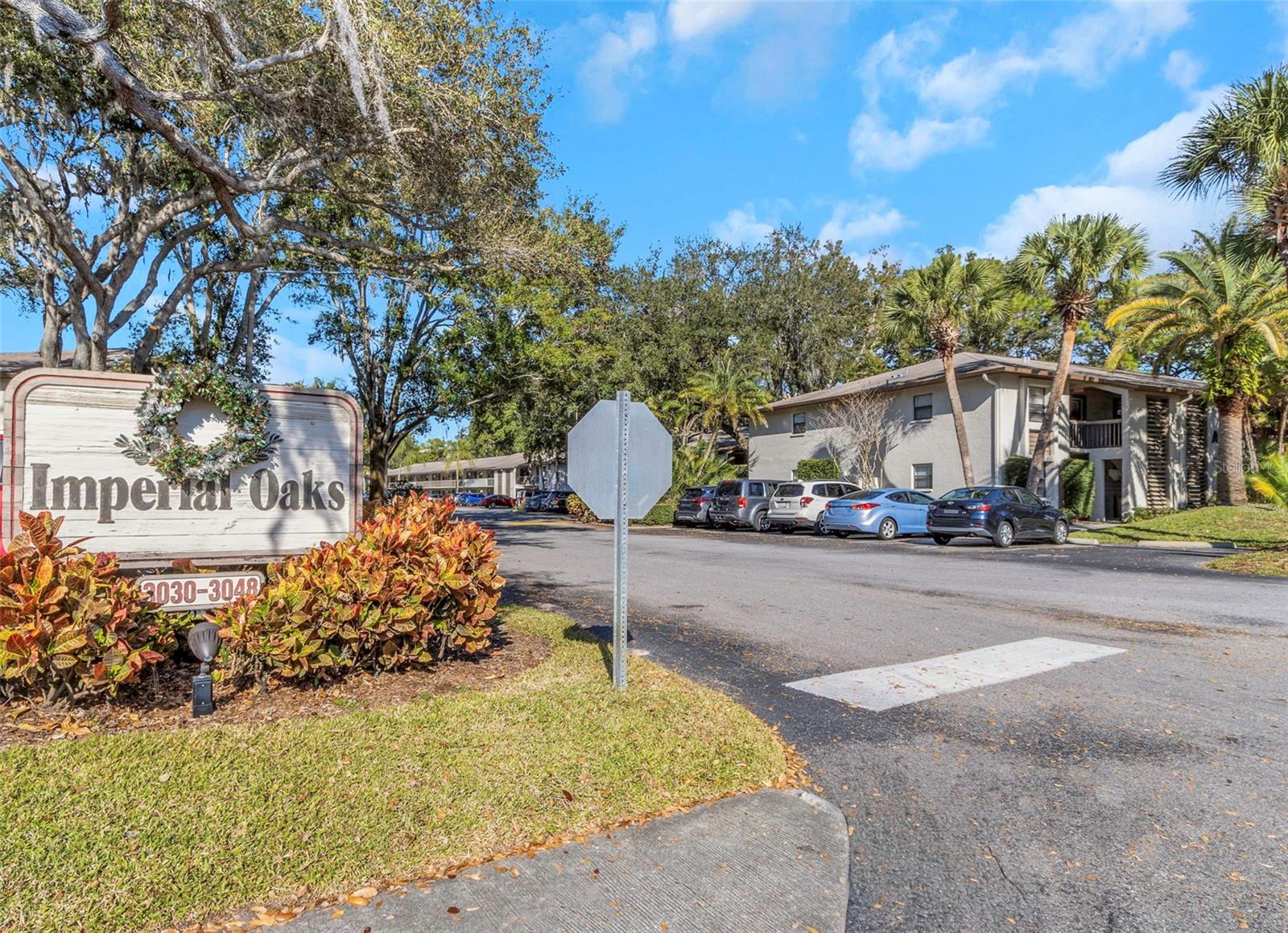 IMPERIAL OAKS CONDO - Residential