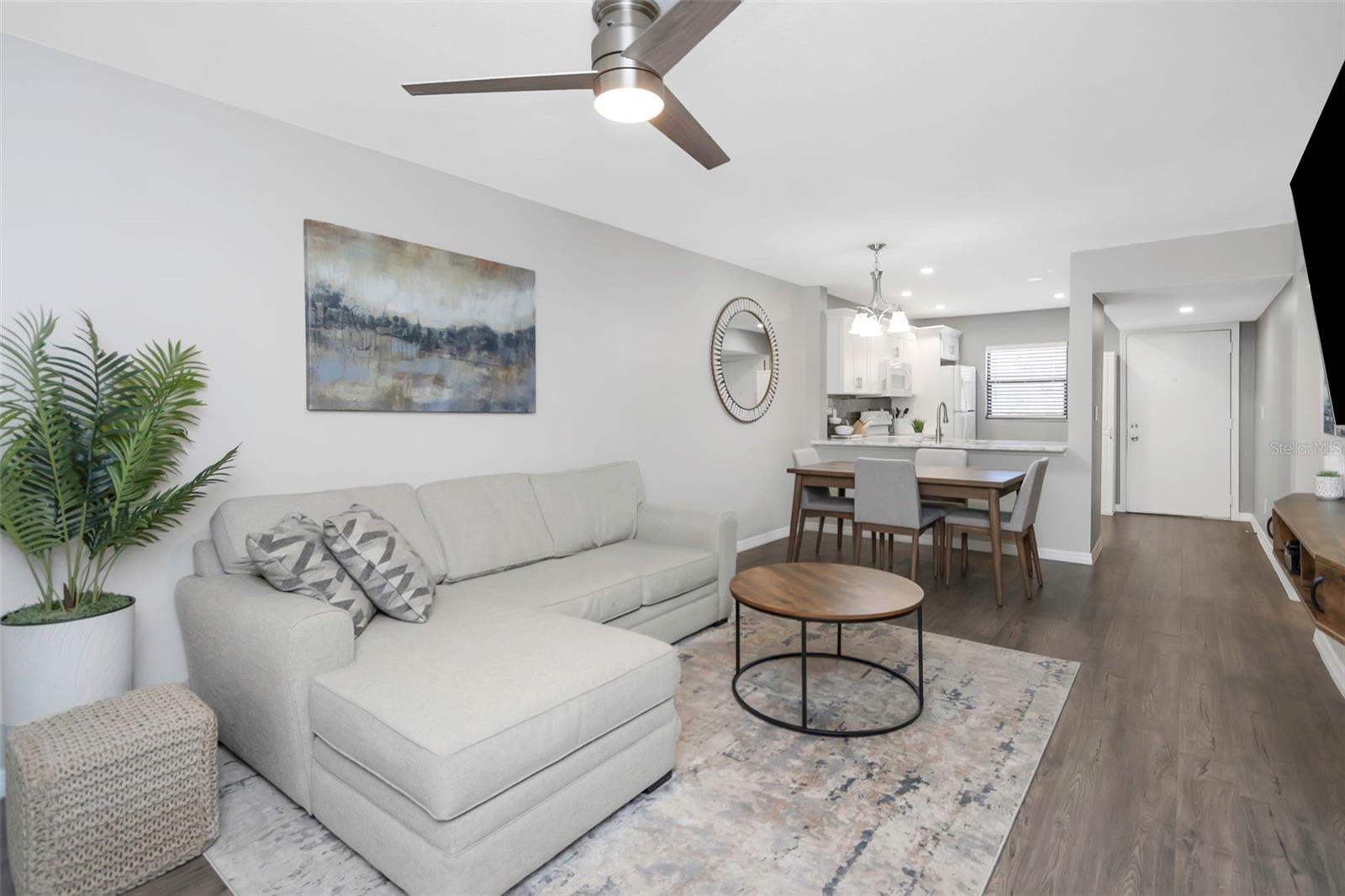 IMPERIAL OAKS CONDO - Residential