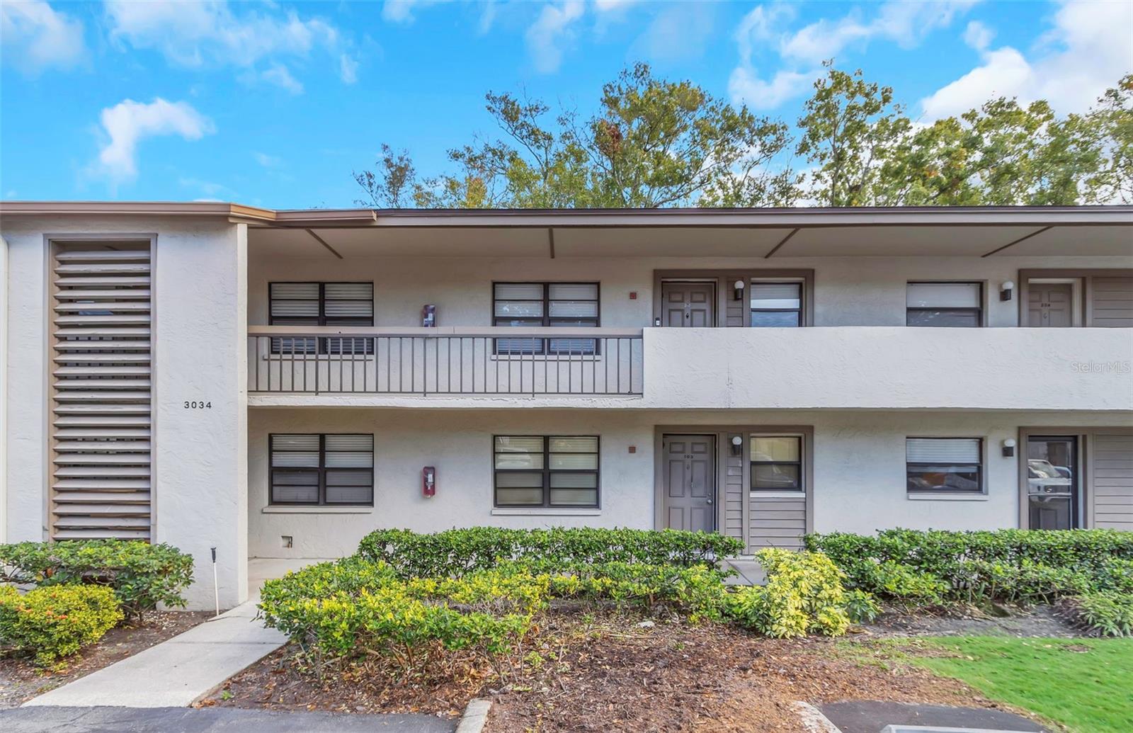 IMPERIAL OAKS CONDO - Residential