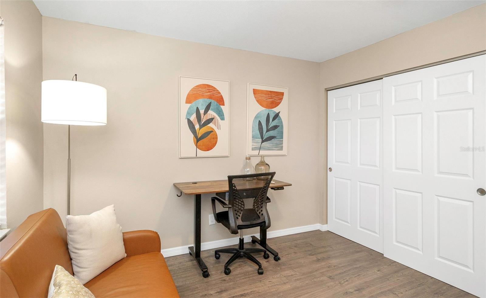 IMPERIAL OAKS CONDO - Residential