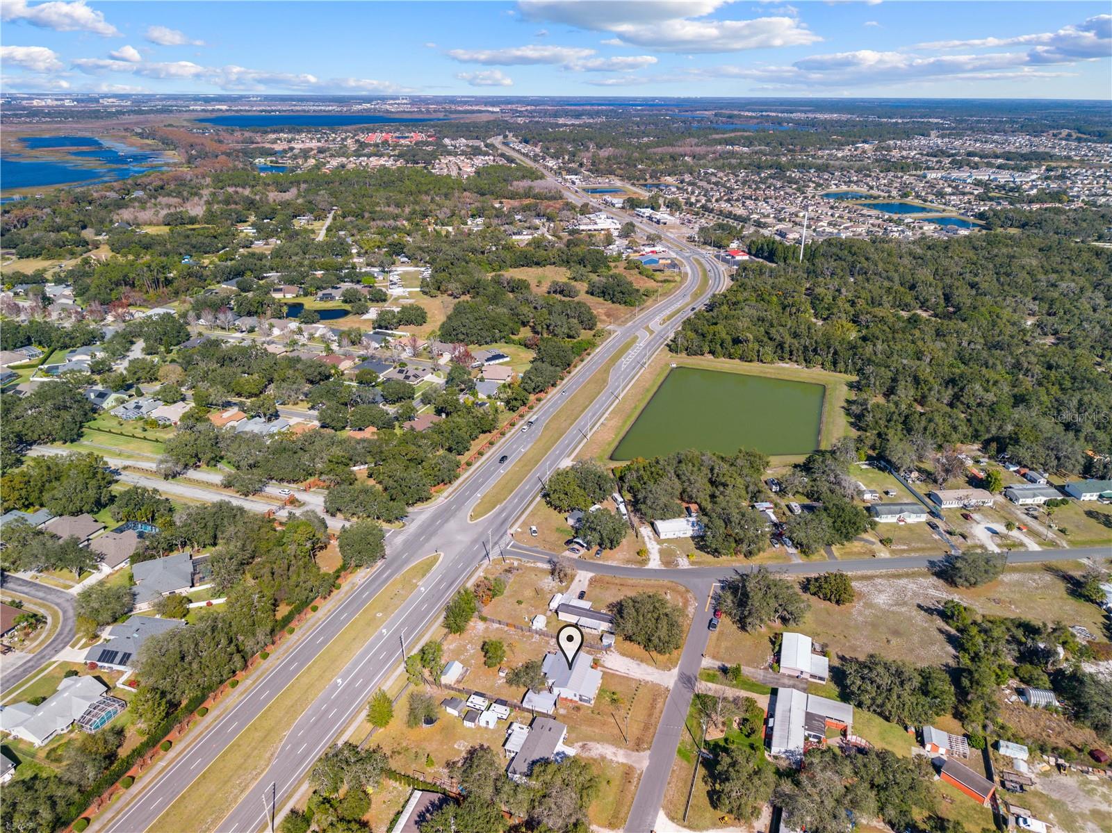 COUNTRYSIDE - Residential