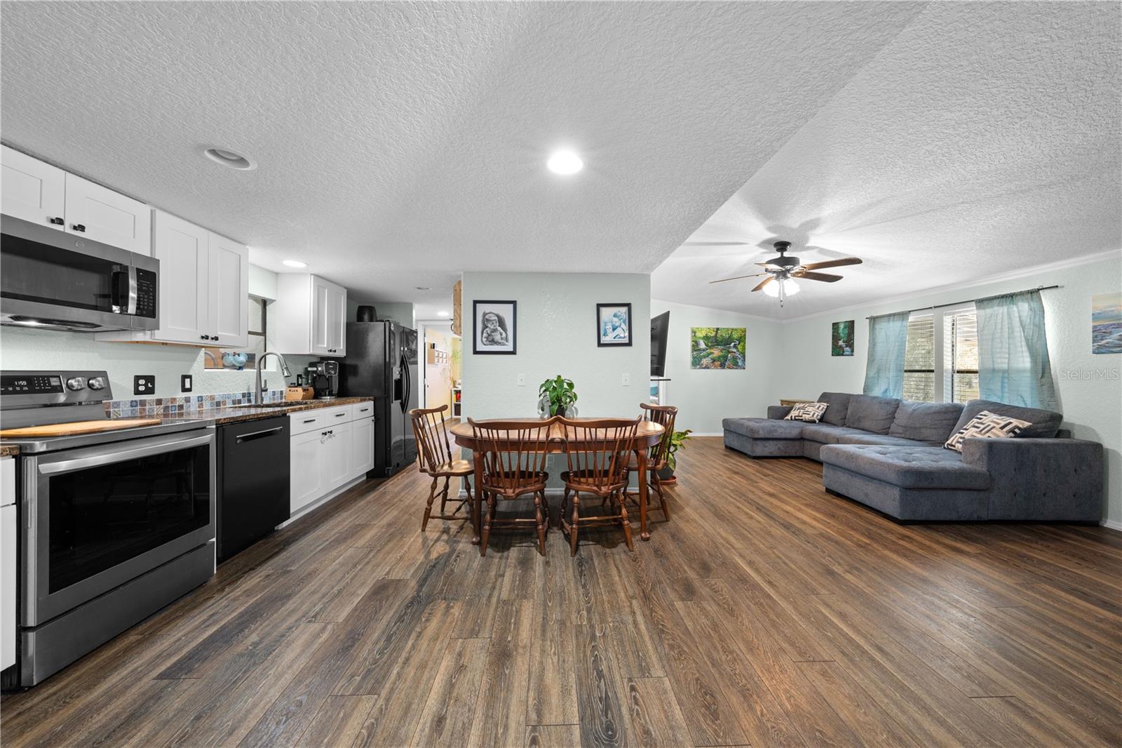 COUNTRYSIDE - Residential