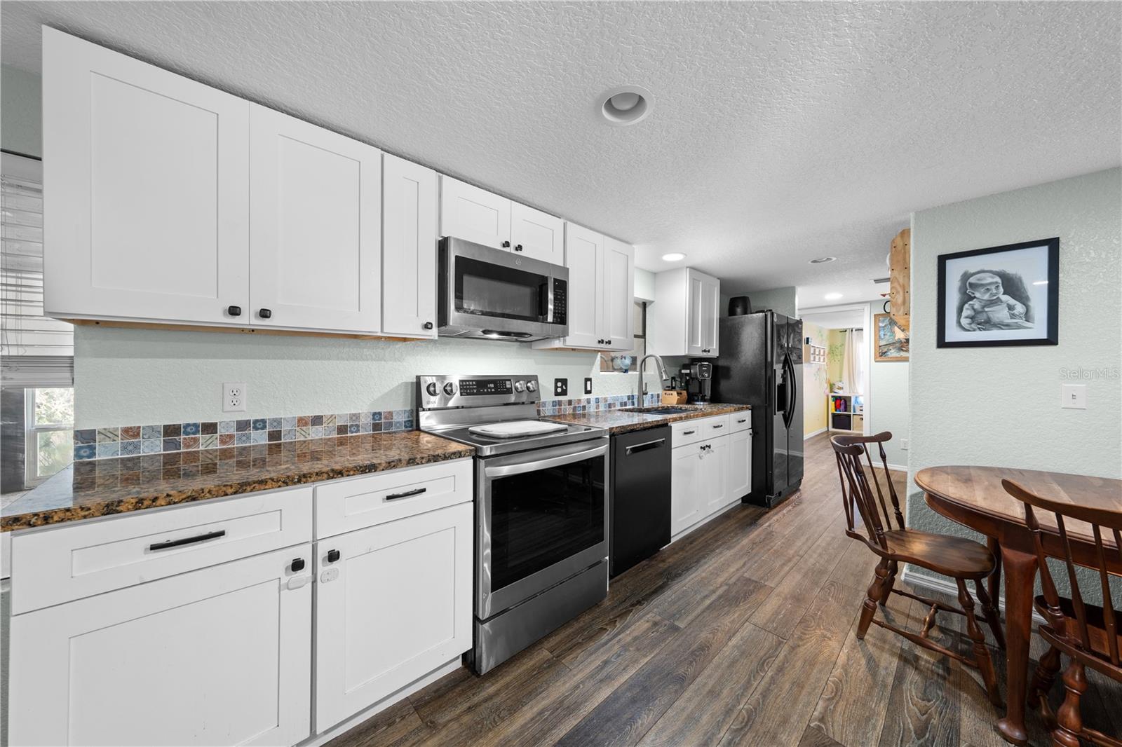 COUNTRYSIDE - Residential