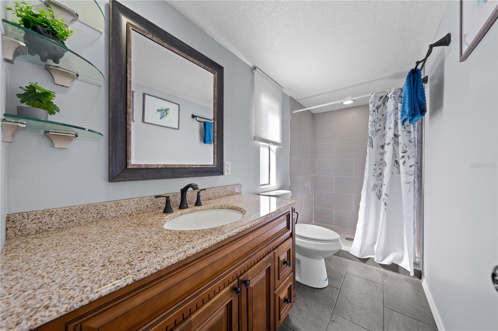 COUNTRYSIDE - Residential