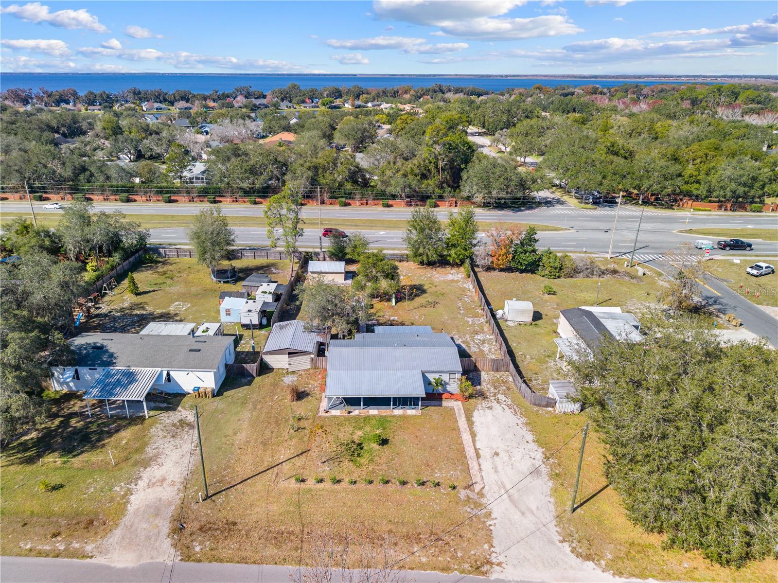 COUNTRYSIDE - Residential