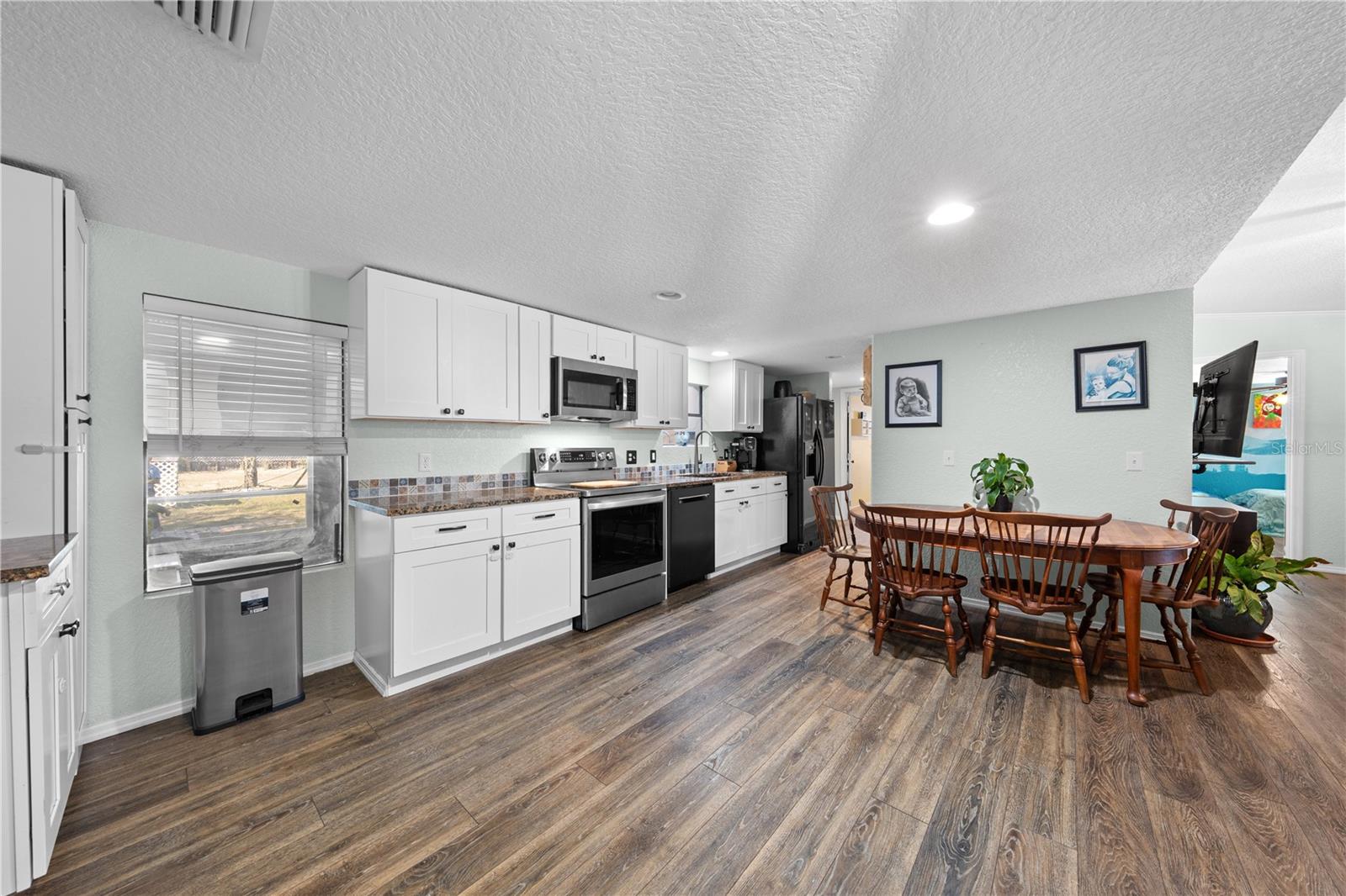 COUNTRYSIDE - Residential