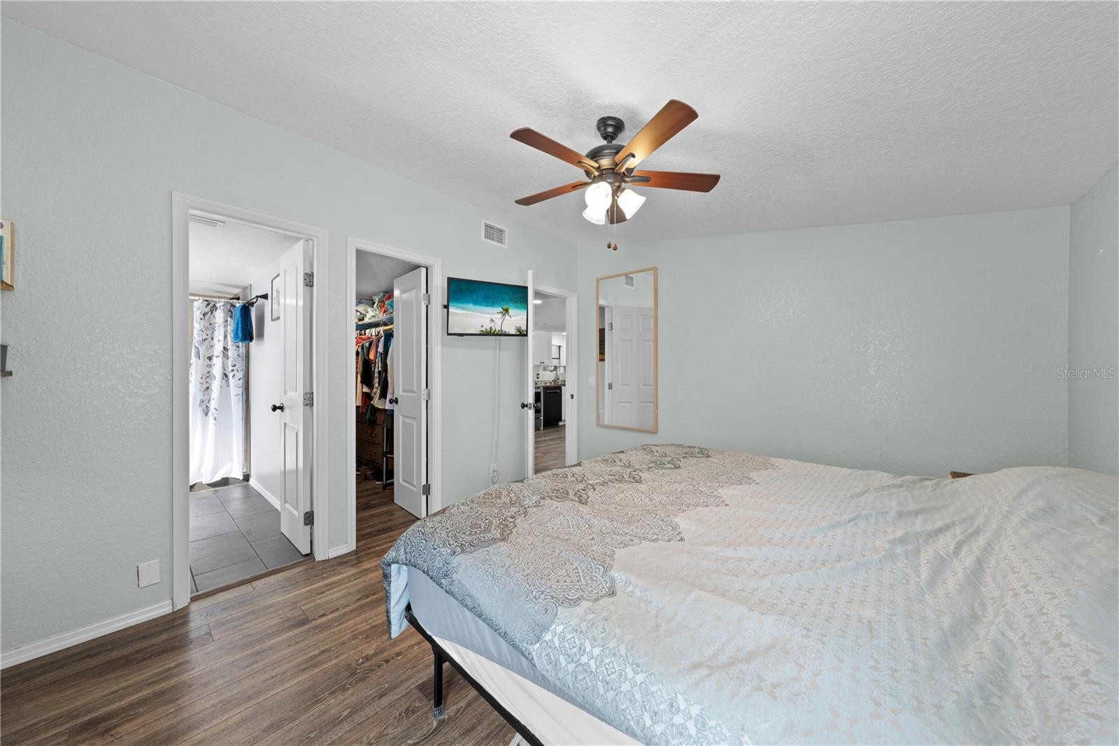 COUNTRYSIDE - Residential