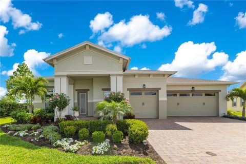Photo of 2672 Meadowedge Loop, Saint Cloud, FL 34772 (MLS # O6295013)
