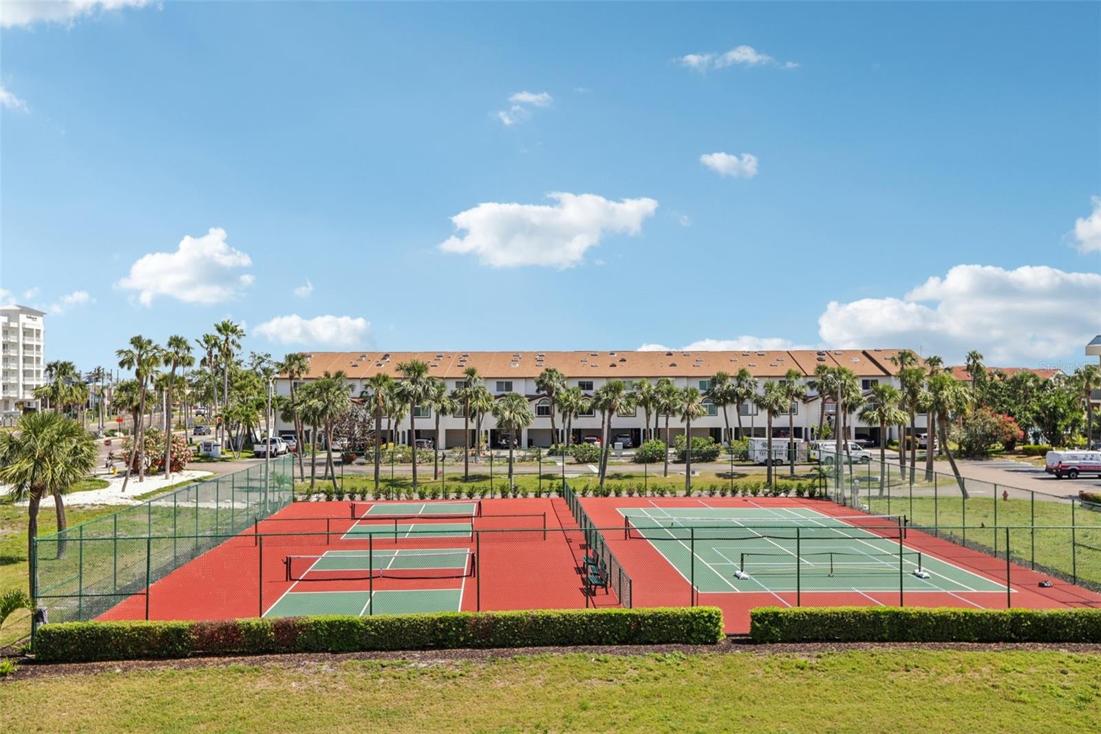 PALMS OF TIERRA - Residential