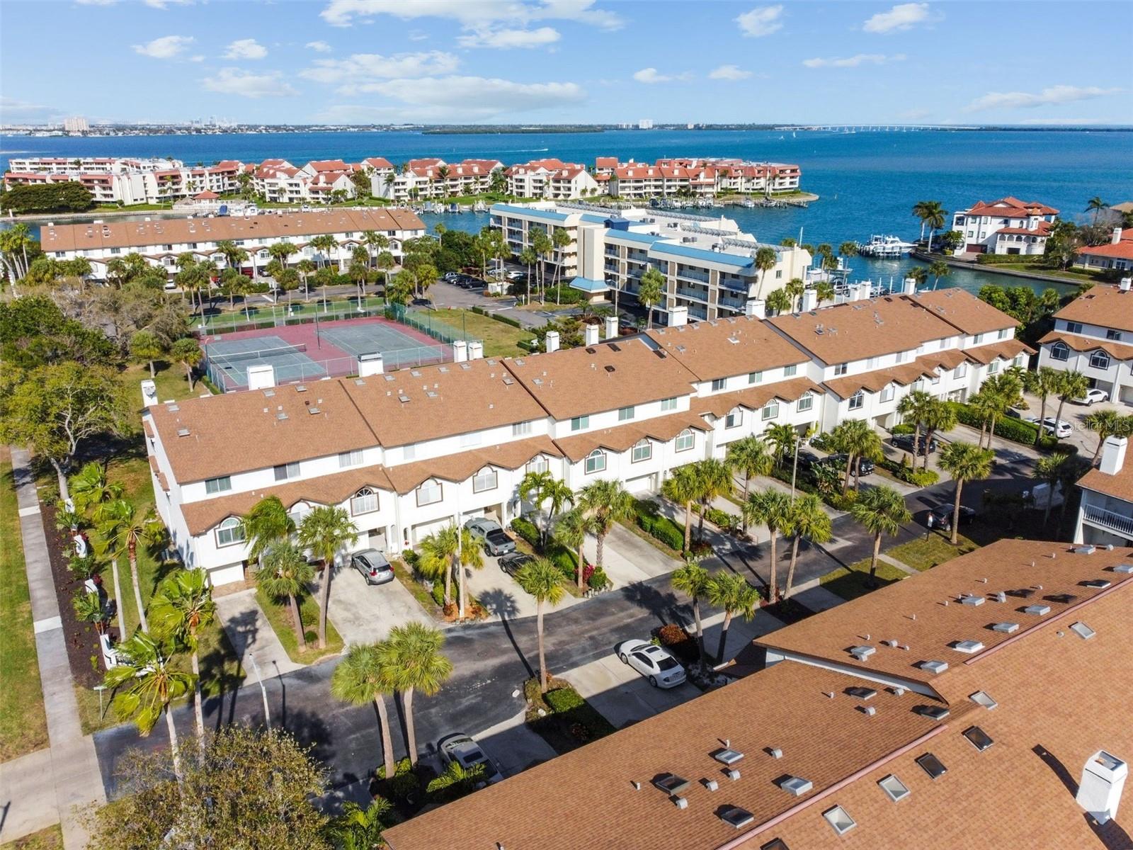 PALMS OF TIERRA - Residential