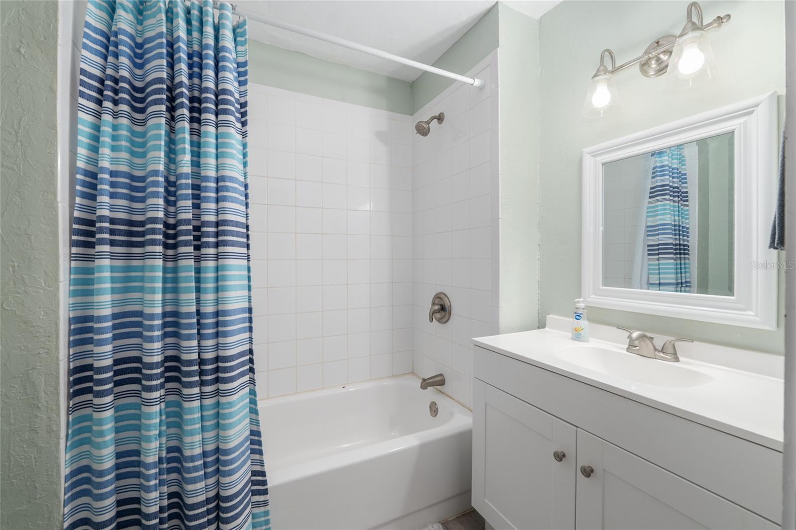 CARLISLE J A &CARLISLE ESTATE LANDS - Residential Income