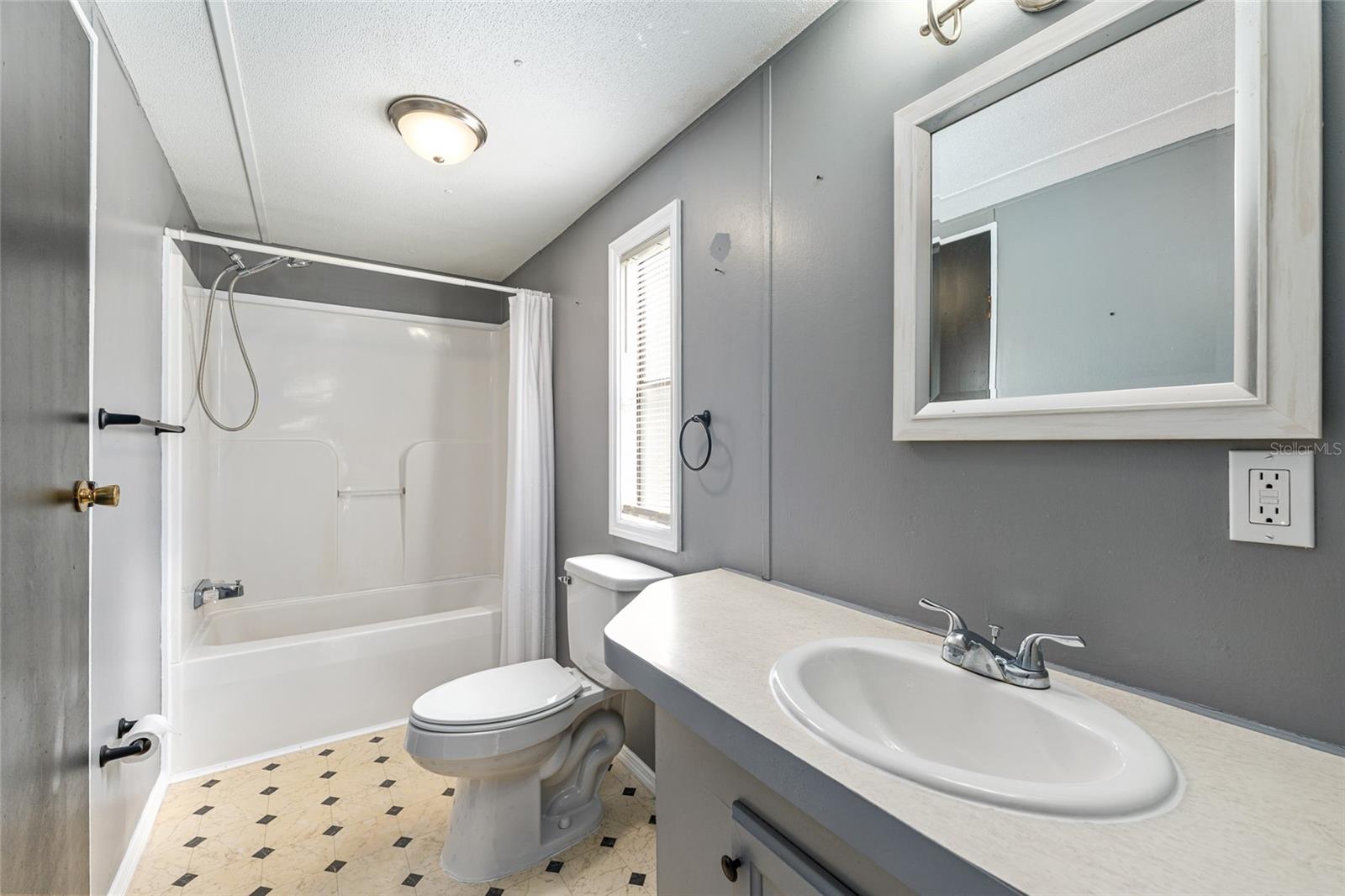 THE LAKES SUB - Residential