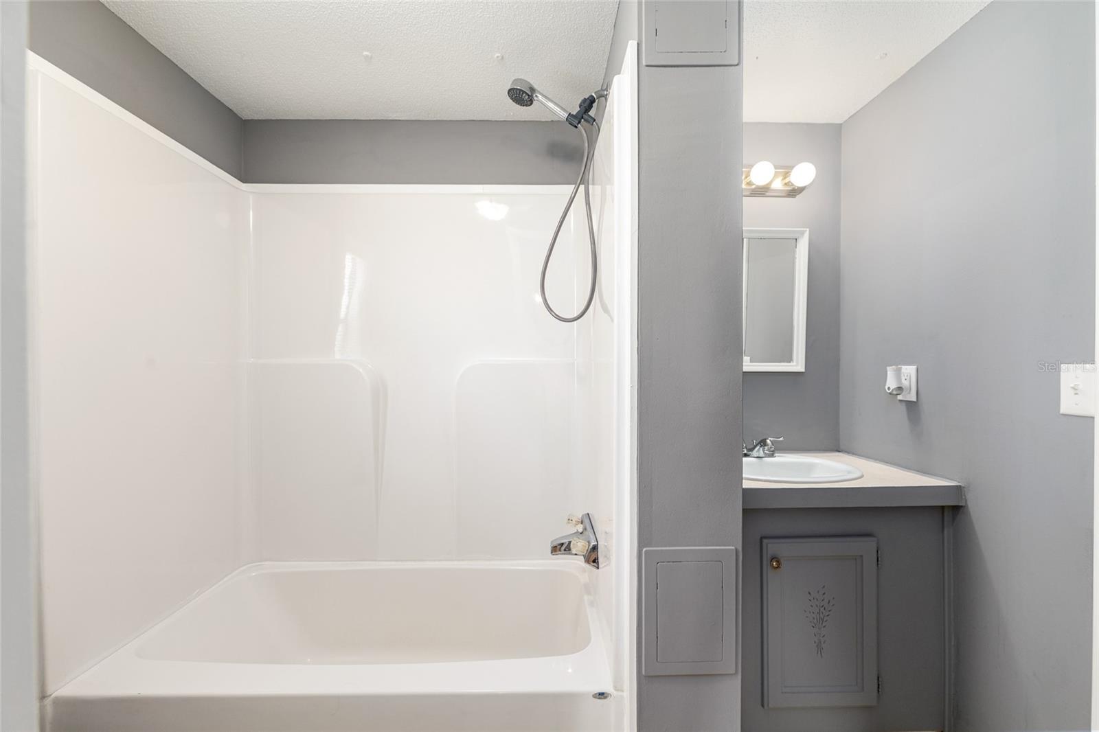 THE LAKES SUB - Residential