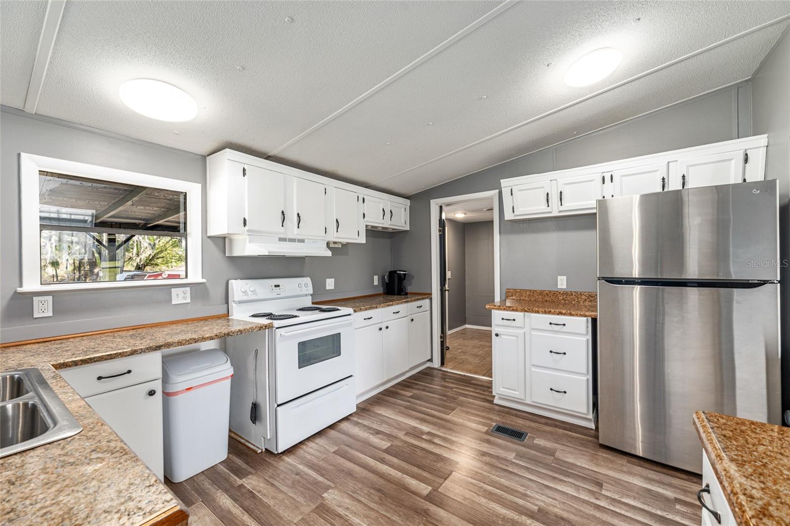 THE LAKES SUB - Residential