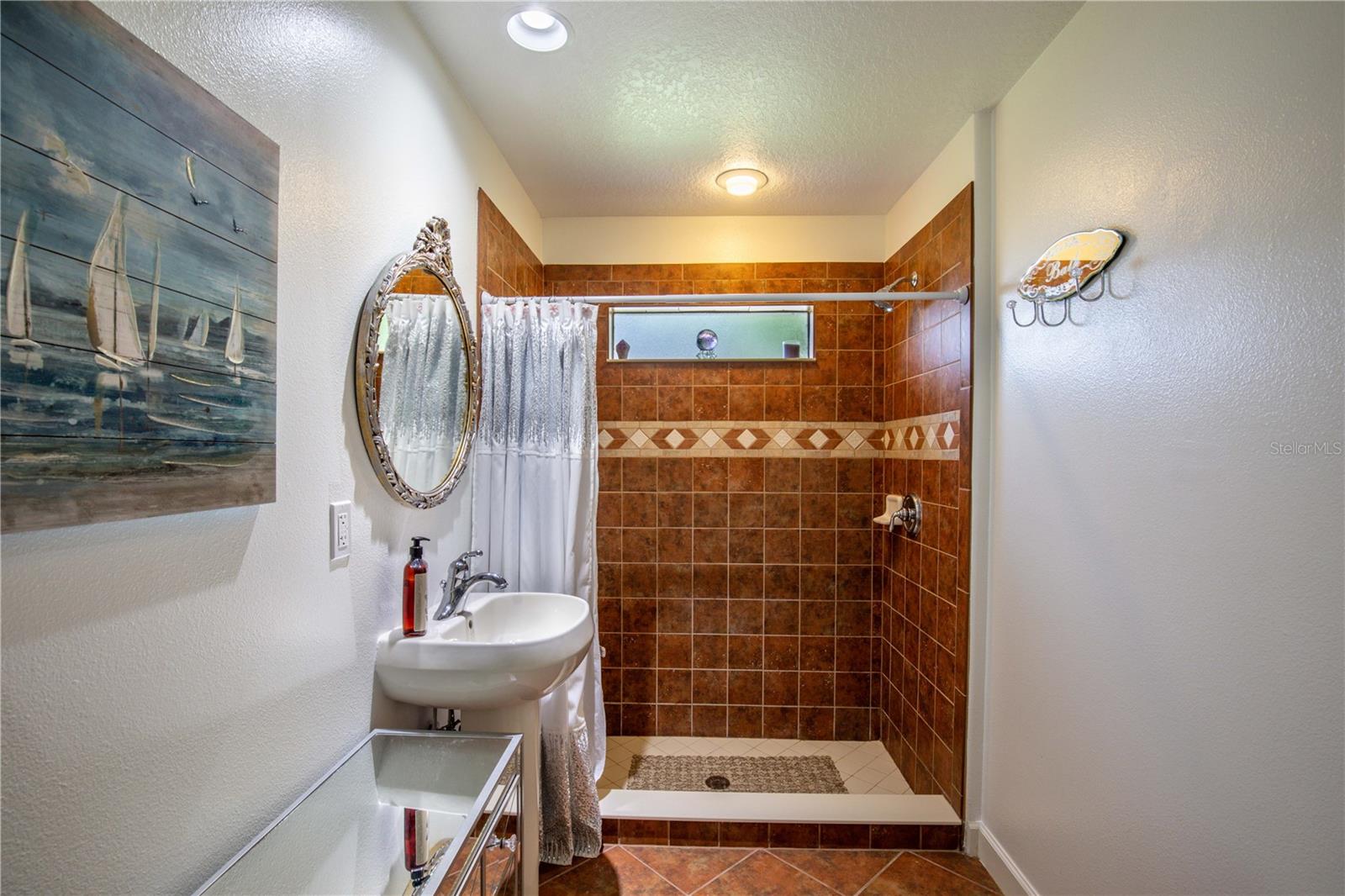 LAKES OF MOUNT DORA - Residential