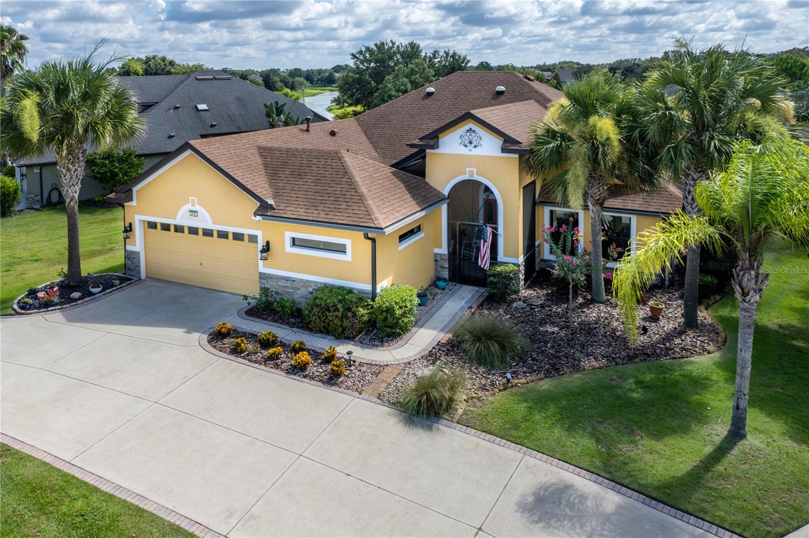 LAKES OF MOUNT DORA - Residential