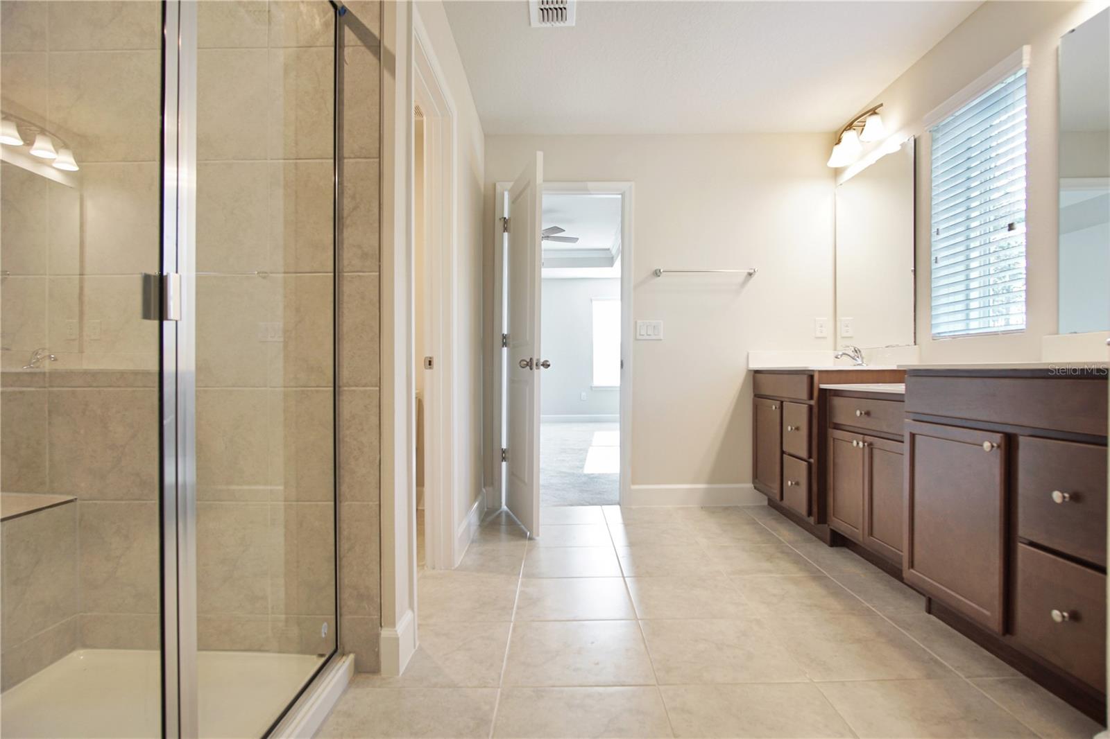 ASTONIA PH 2 & 3 - Residential Lease