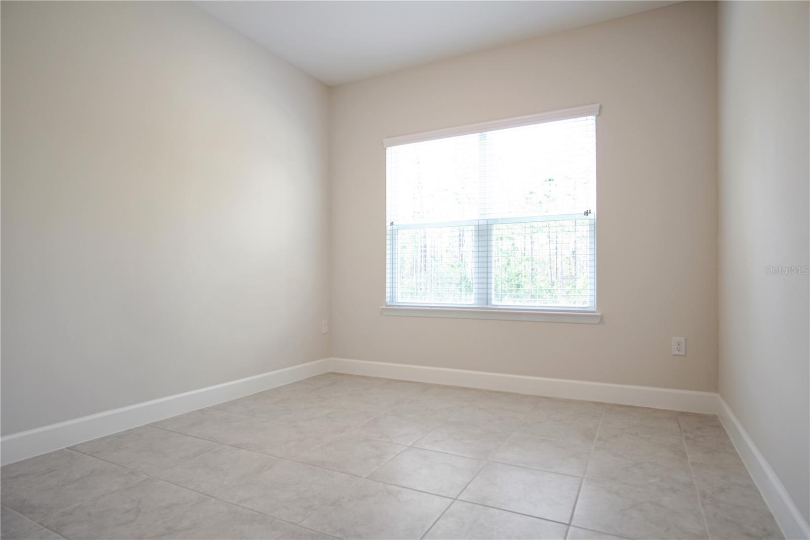 ASTONIA PH 2 & 3 - Residential Lease