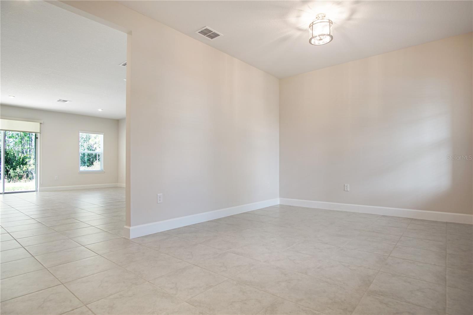 ASTONIA PH 2 & 3 - Residential Lease