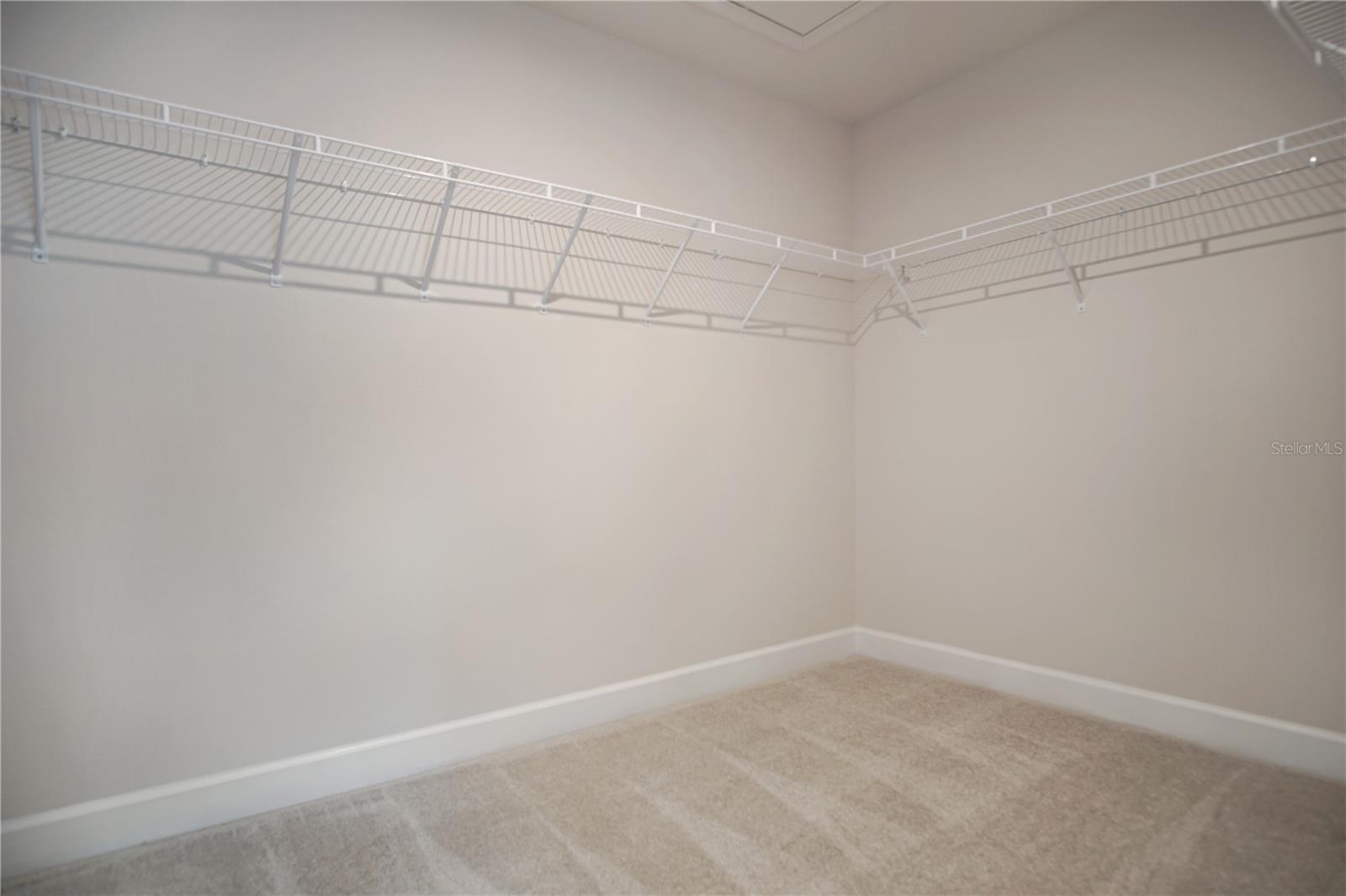 ASTONIA PH 2 & 3 - Residential Lease