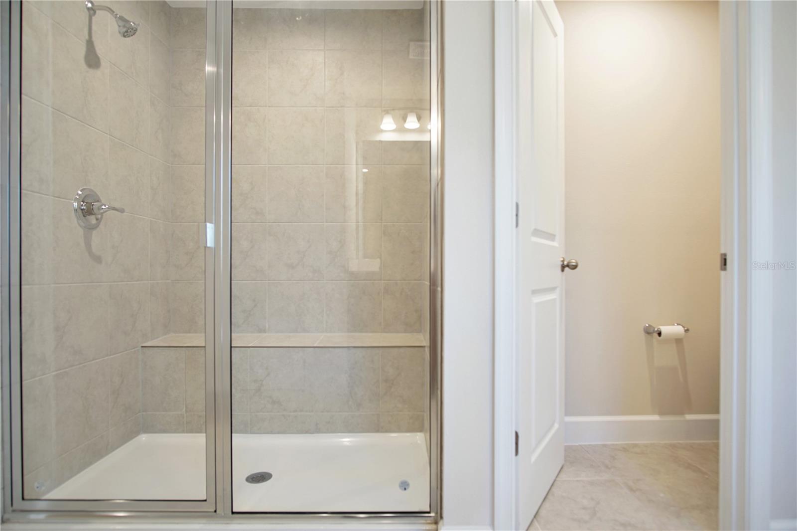 ASTONIA PH 2 & 3 - Residential Lease