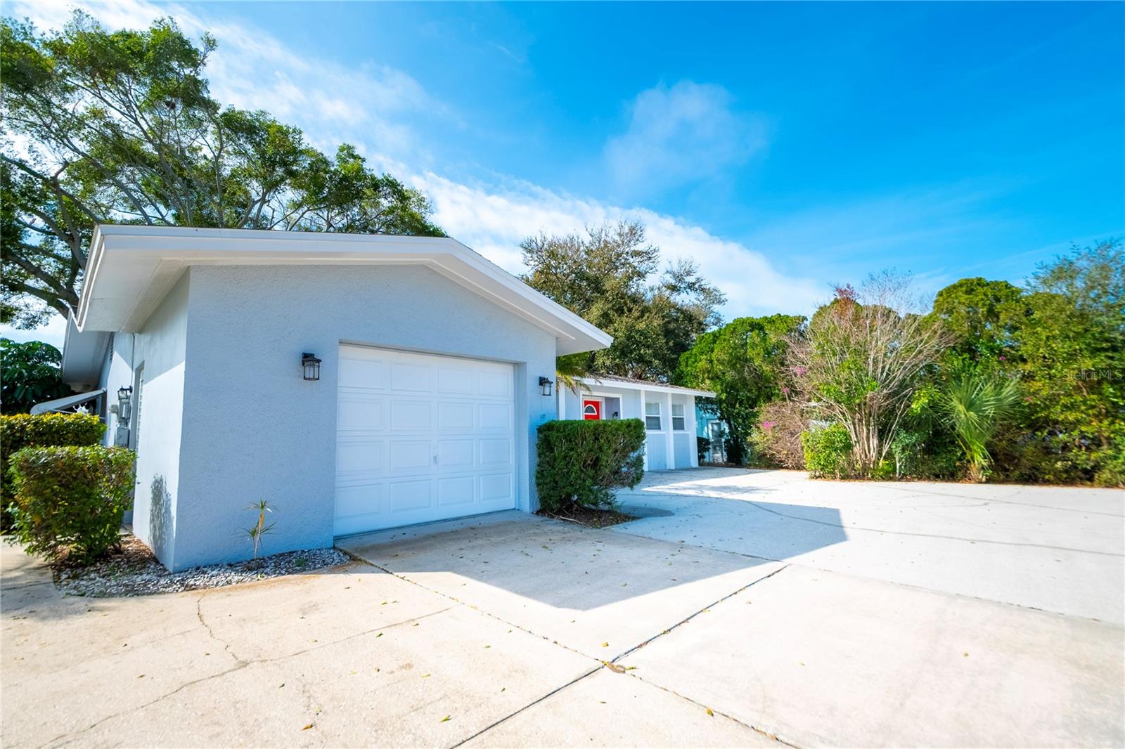 OAKHURST GROVES 2ND ADD - Residential