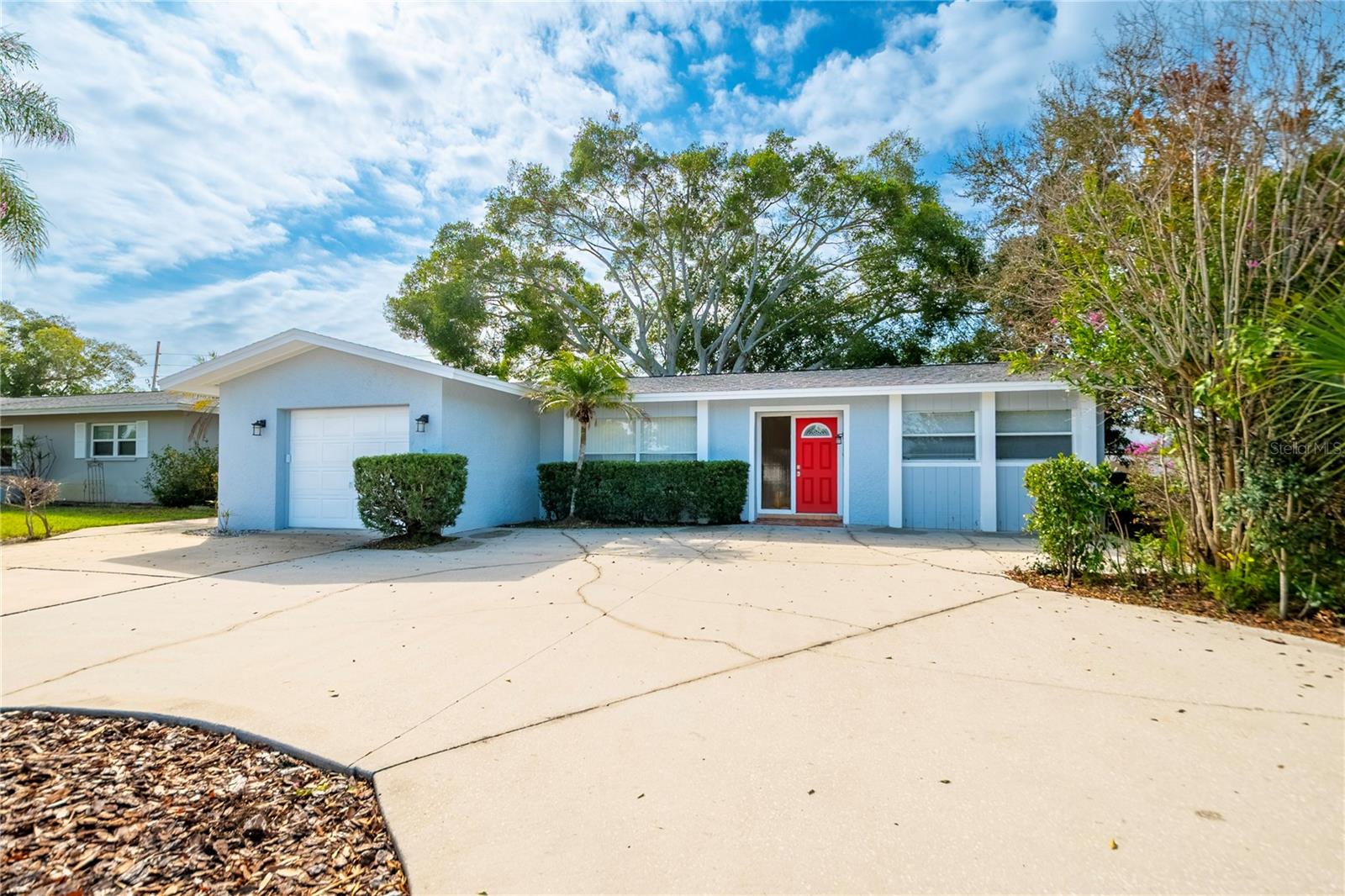 OAKHURST GROVES 2ND ADD - Residential