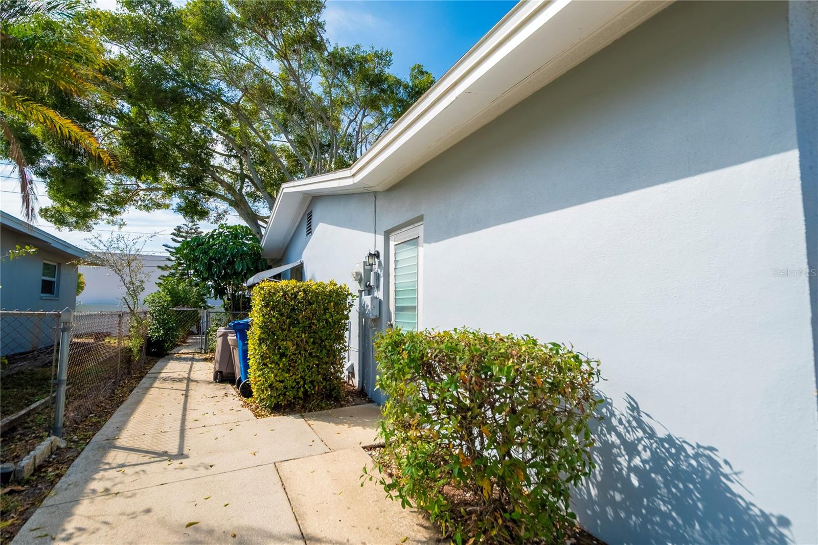 OAKHURST GROVES 2ND ADD - Residential