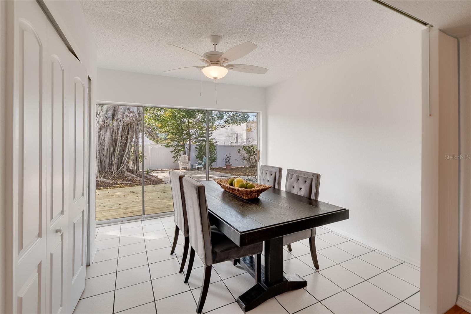 OAKHURST GROVES 2ND ADD - Residential