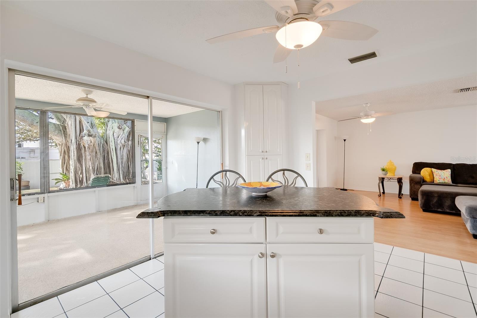 OAKHURST GROVES 2ND ADD - Residential