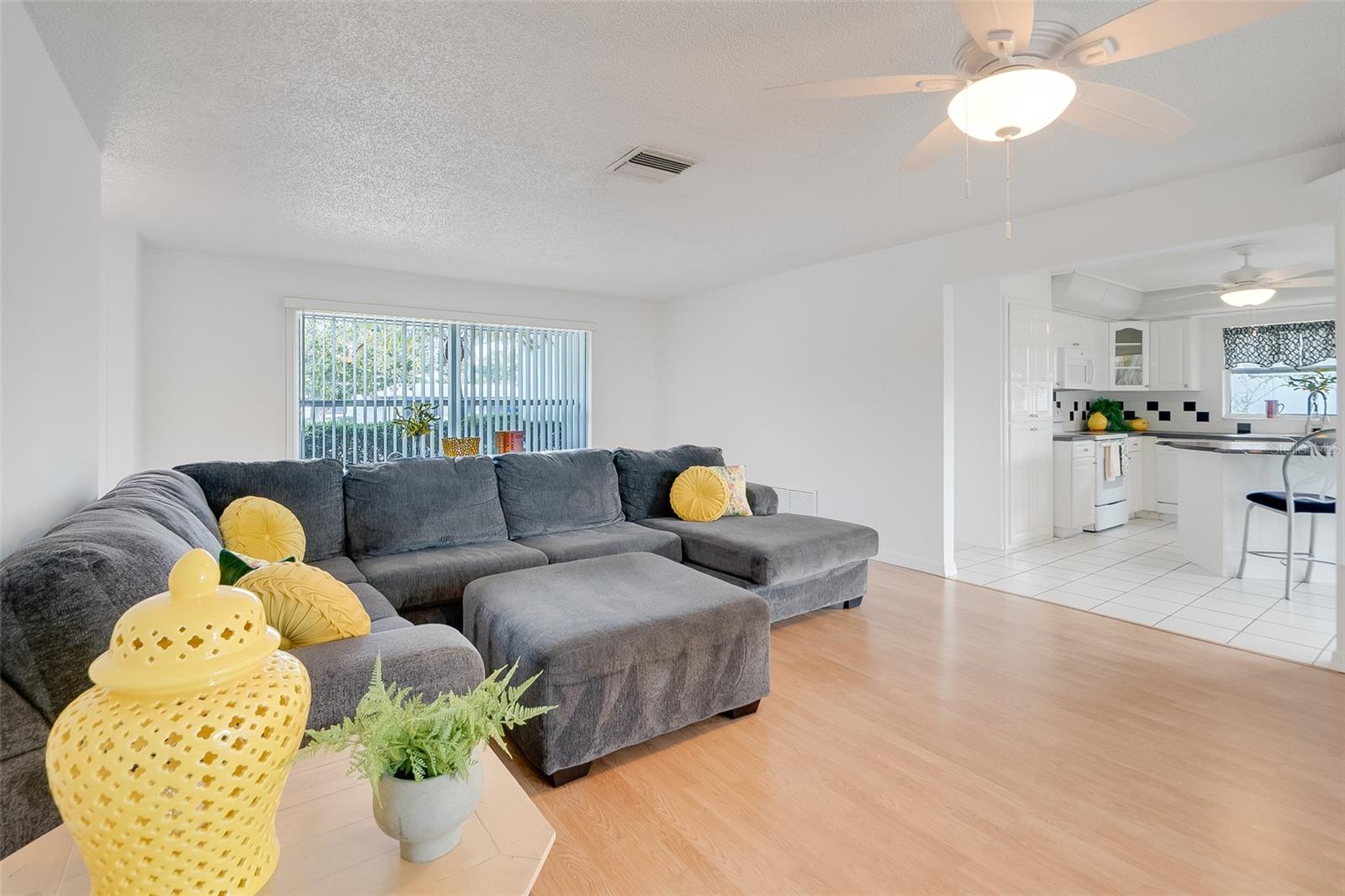 OAKHURST GROVES 2ND ADD - Residential