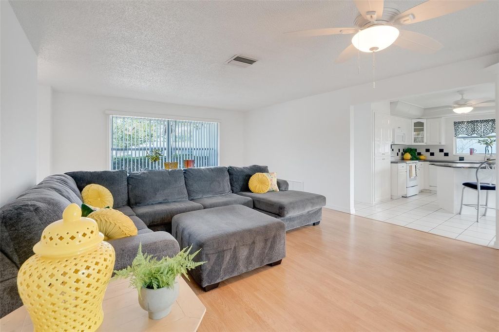 Photo of 13840 94th Avenue, Seminole, FL 33776 (MLS # TB8480936)