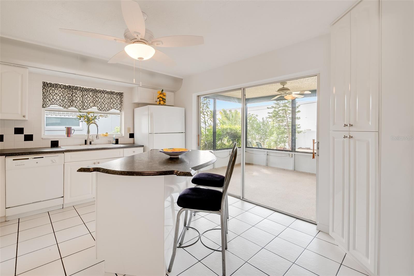 OAKHURST GROVES 2ND ADD - Residential