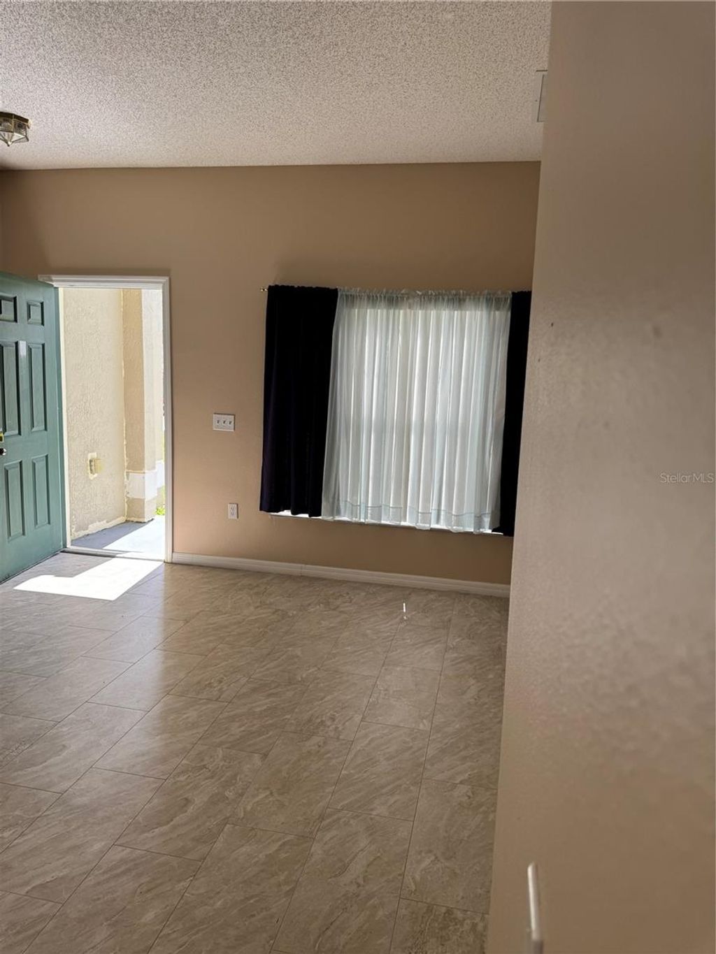 Photo of 324 Aldershot Court, Kissimmee, FL 34758 (MLS # S5136738)