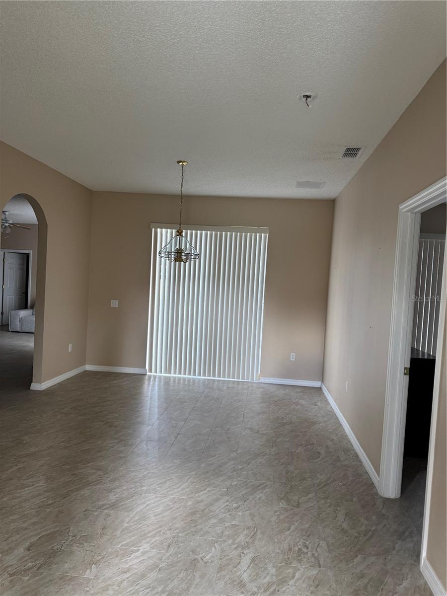 324 ALDERSHOT COURT