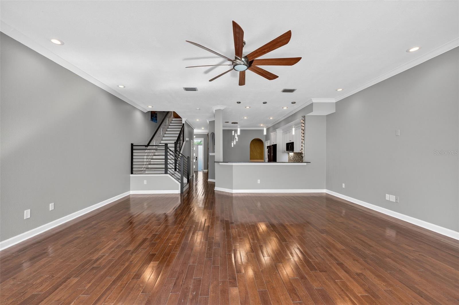 DOLPHINS LANDING - Residential