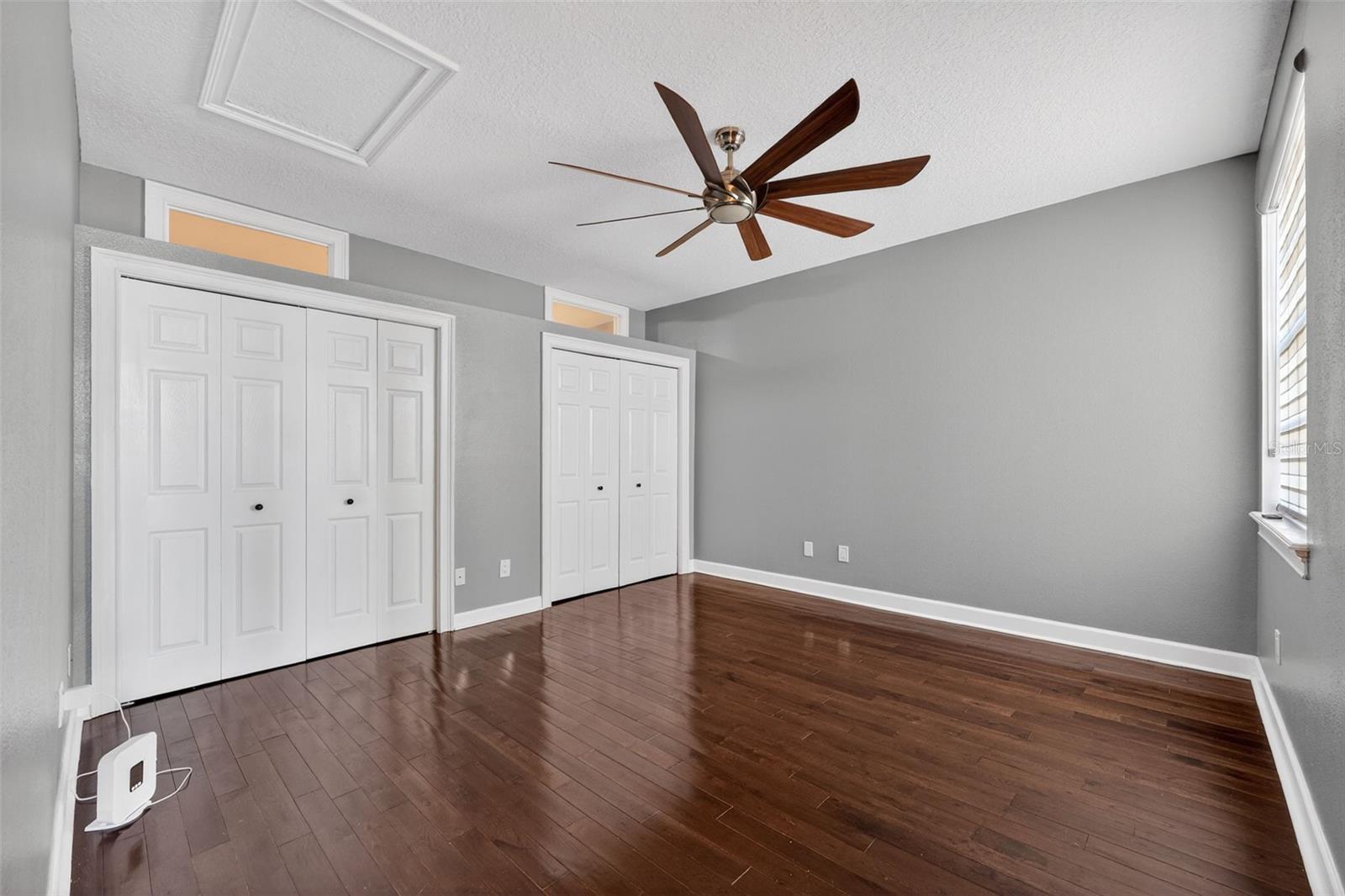 DOLPHINS LANDING - Residential